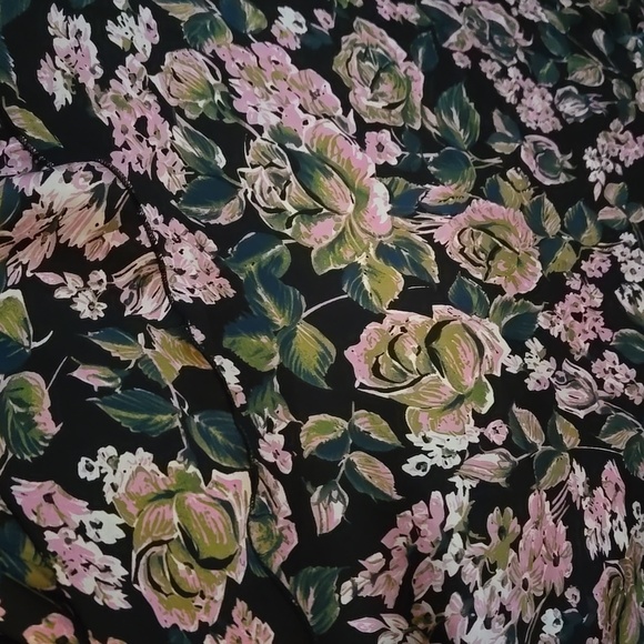 Floral V-Neck Ruffle Dress - Black and Pink - Picture 5 of 9